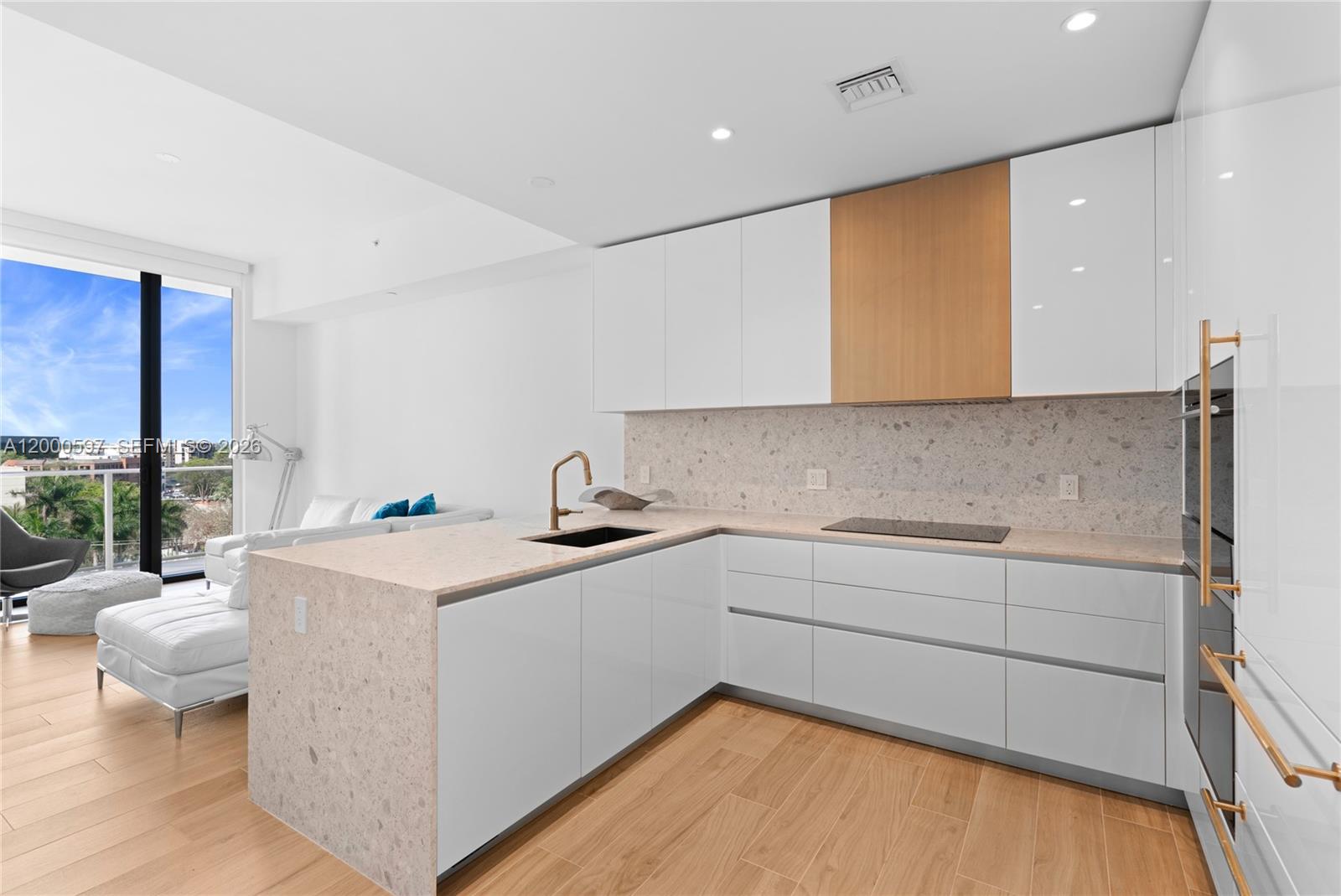 2678 Tigertail Ave #615, Miami FL 33133