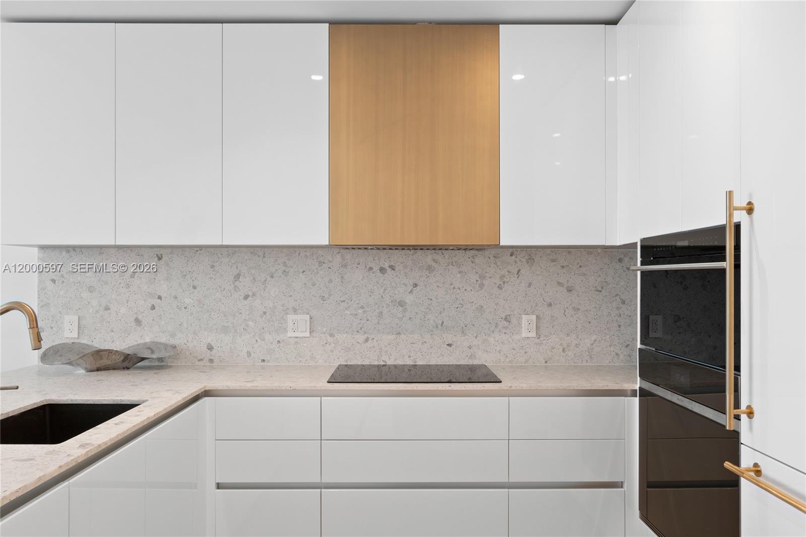 2678 Tigertail Ave #615, Miami FL 33133