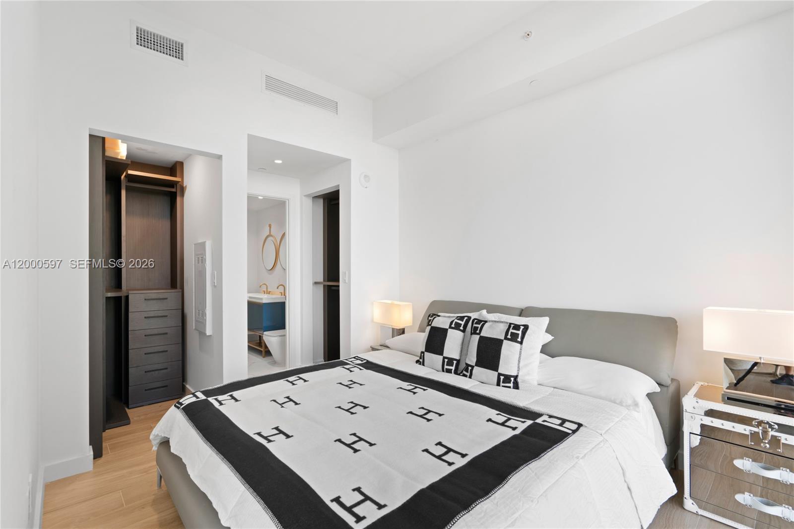 2678 Tigertail Ave #615, Miami FL 33133
