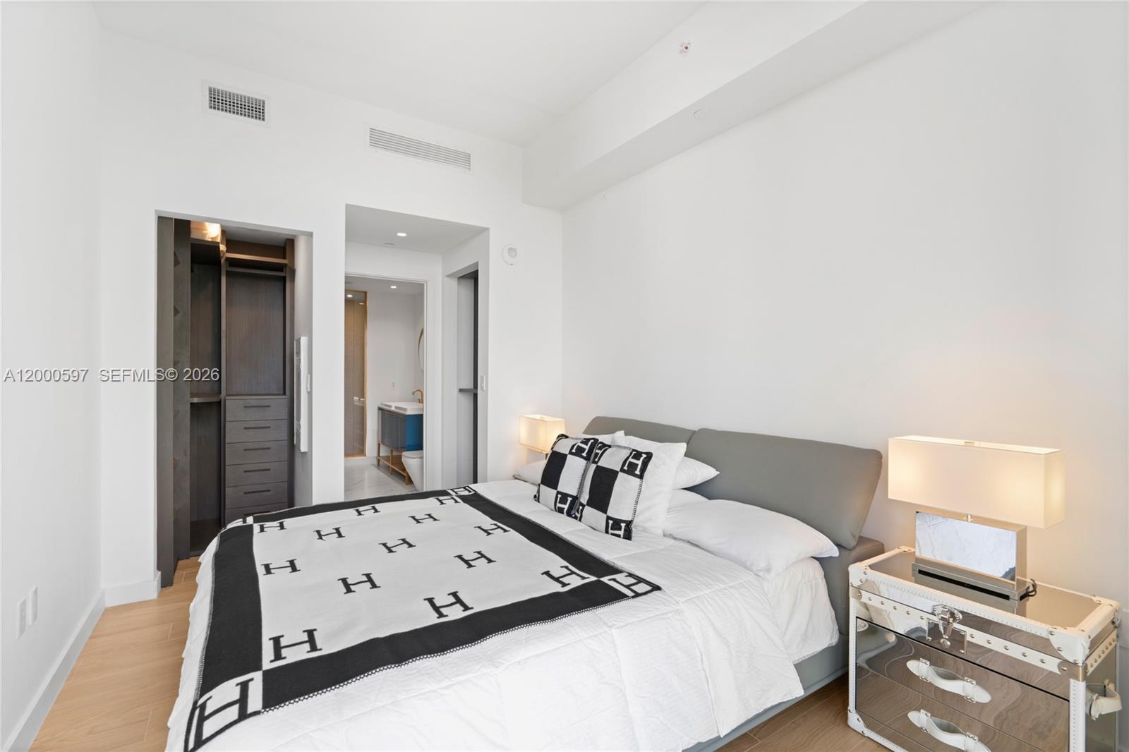 2678 Tigertail Ave #615, Miami FL 33133