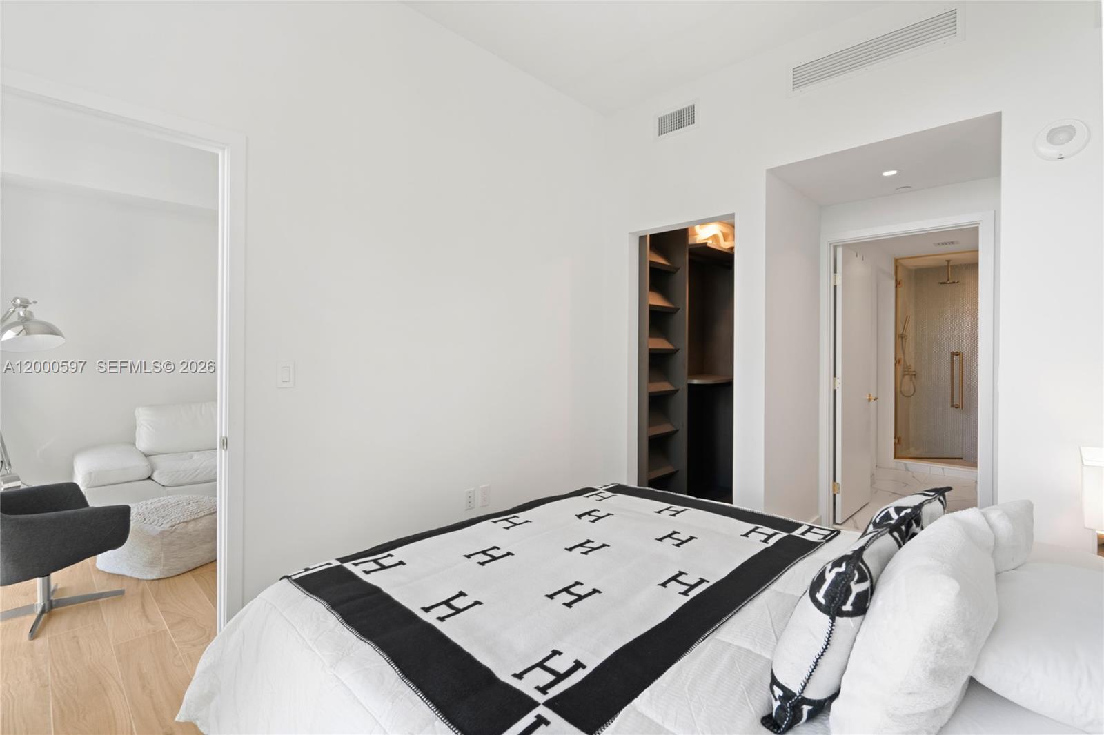 2678 Tigertail Ave #615, Miami FL 33133