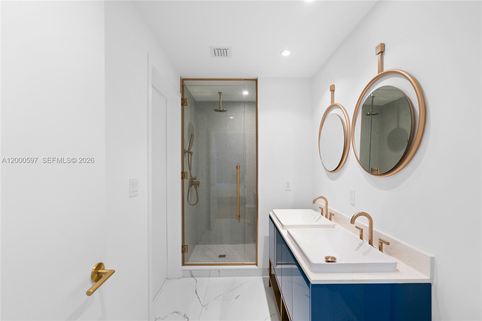 2678 Tigertail Ave #615, Miami FL 33133