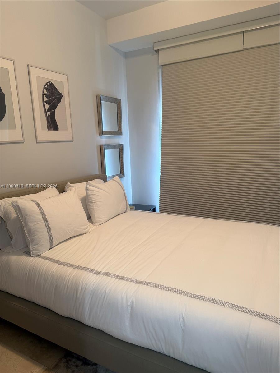 20000 E Country Club Dr #PH09, Aventura FL 33180