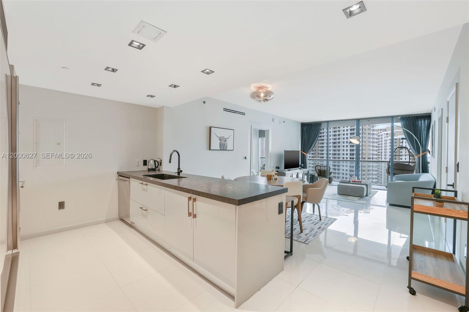 465 Brickell Ave #1805, Miami FL 33131