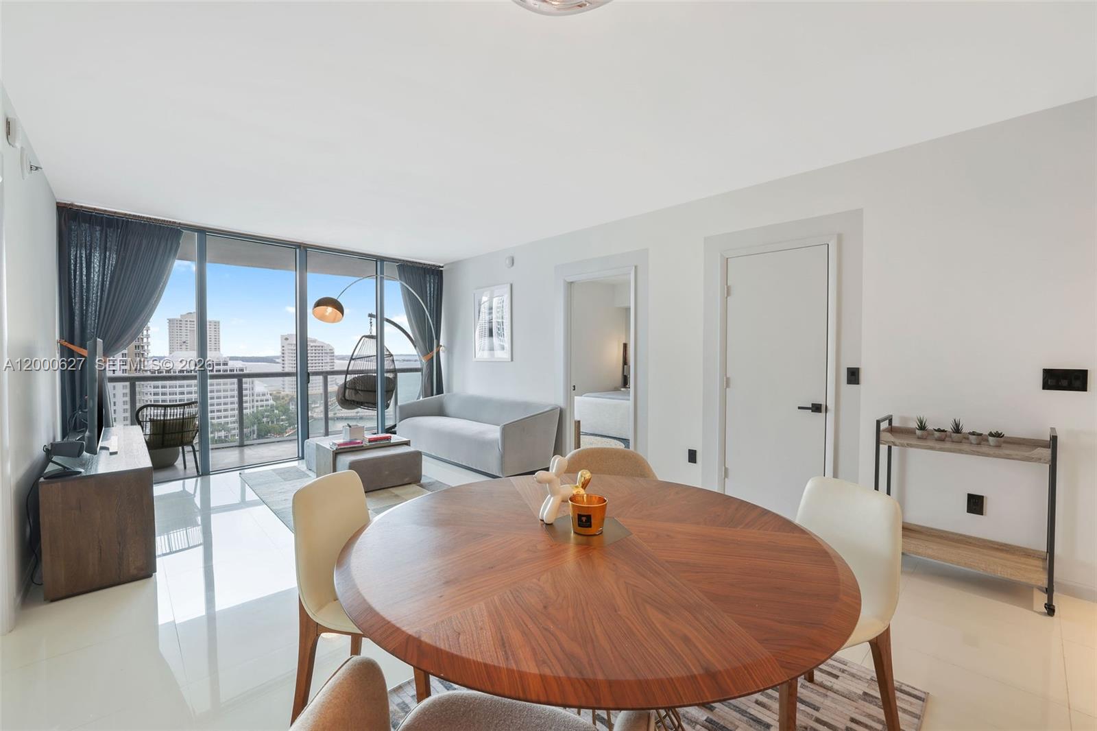 465 Brickell Ave #1805, Miami FL 33131