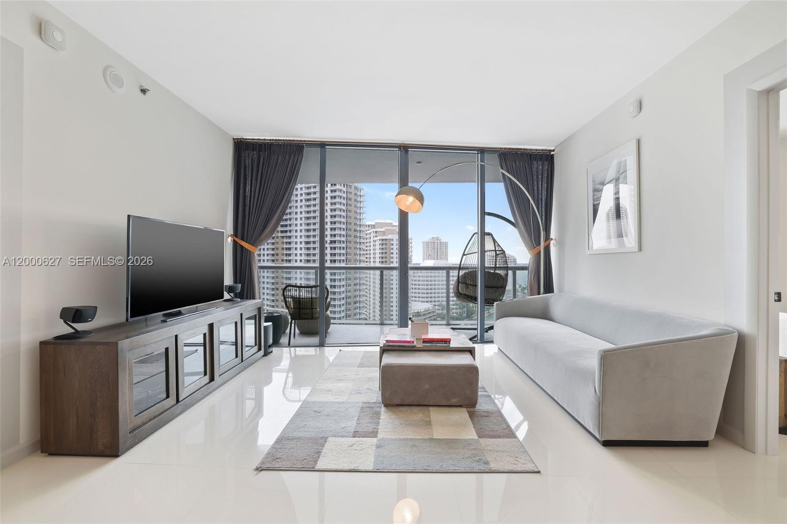 465 Brickell Ave #1805, Miami FL 33131