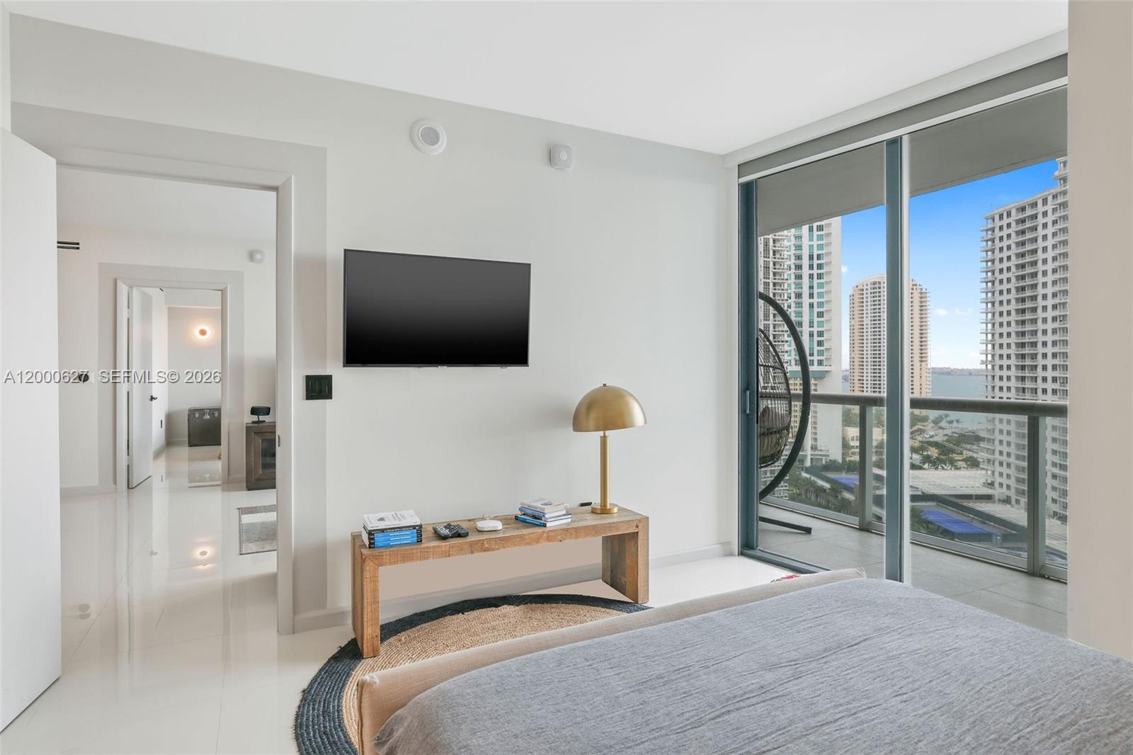 465 Brickell Ave #1805, Miami FL 33131