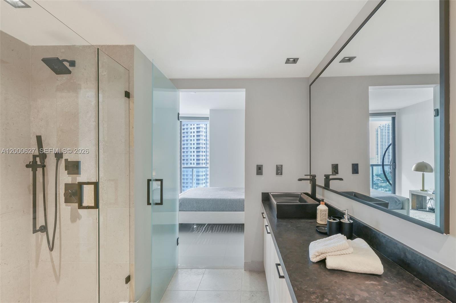 465 Brickell Ave #1805, Miami FL 33131