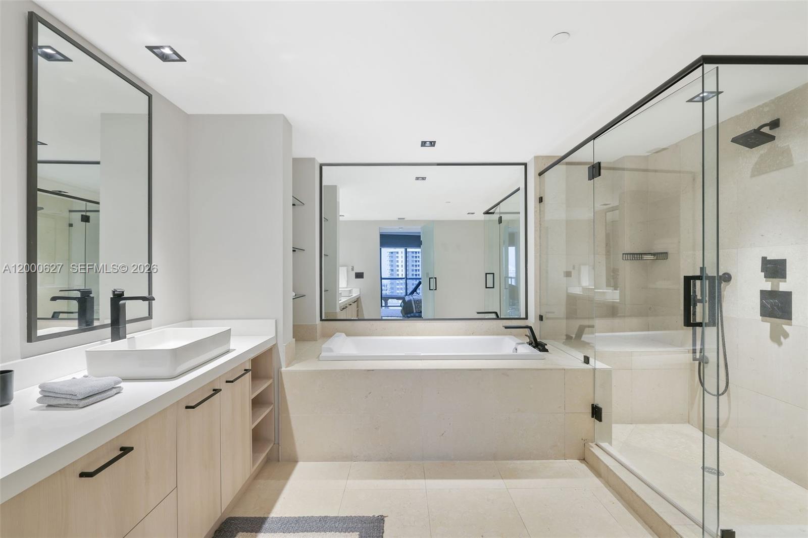 465 Brickell Ave #1805, Miami FL 33131