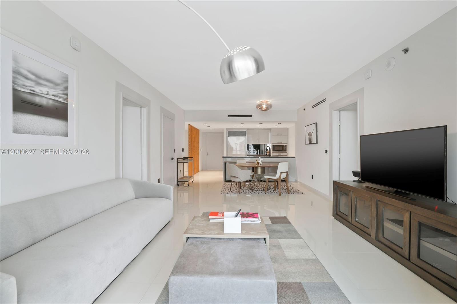 465 Brickell Ave #1805, Miami FL 33131