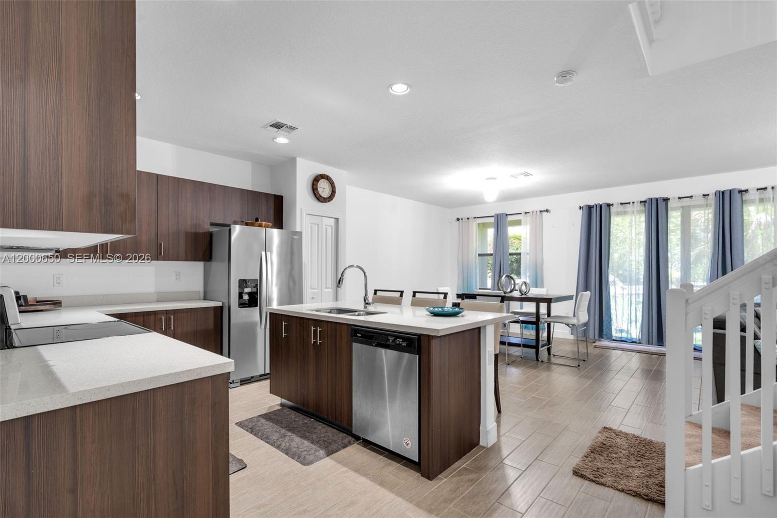 5113 NW 52nd St, Tamarac FL 33319