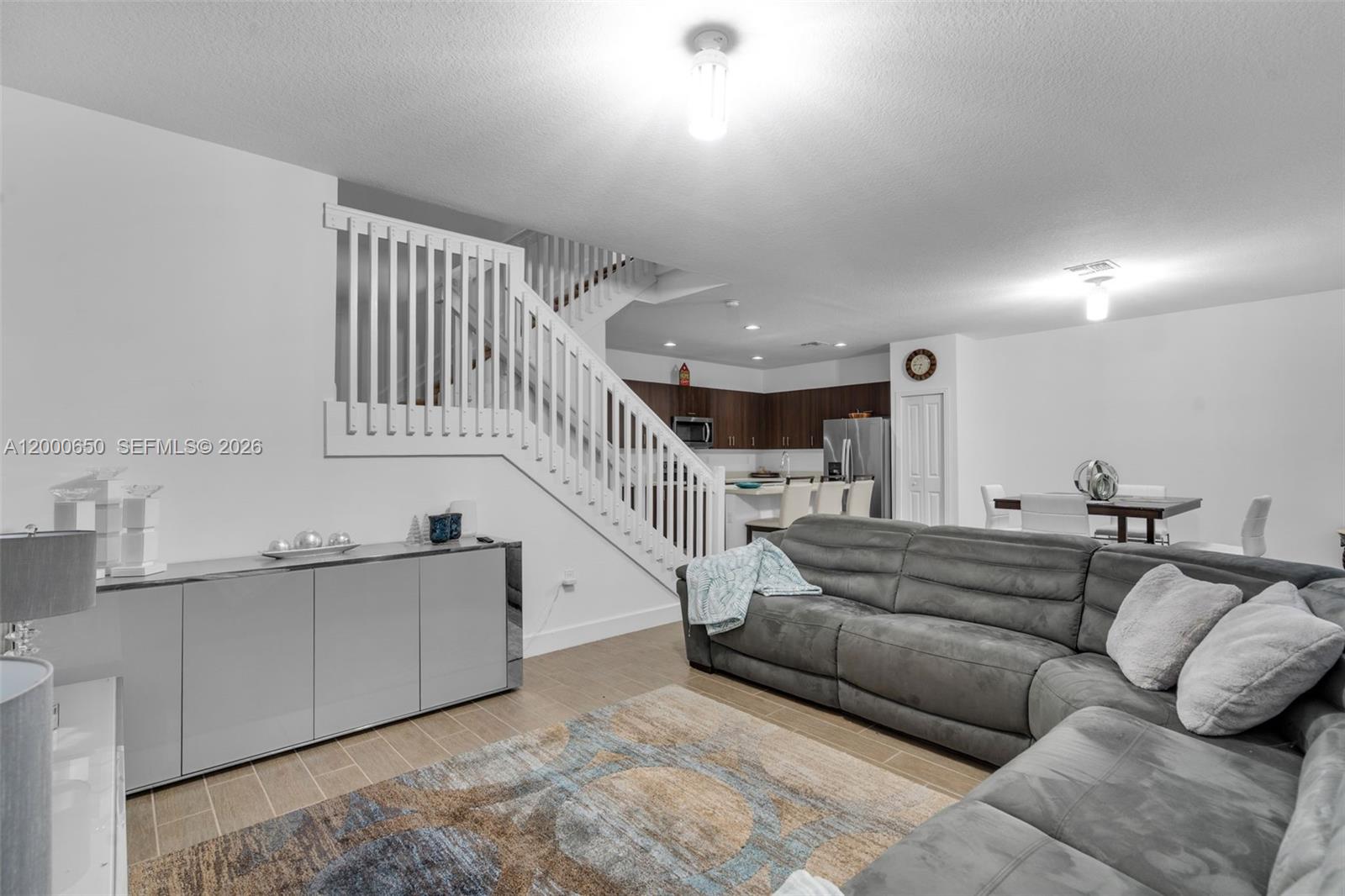 5113 NW 52nd St, Tamarac FL 33319