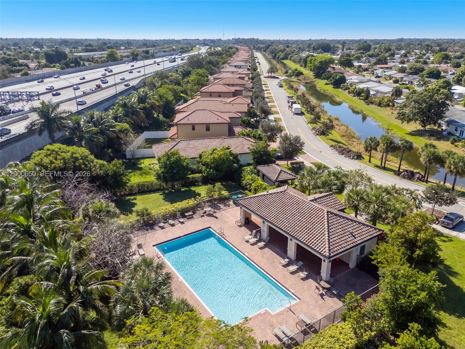 5113 NW 52nd St, Tamarac FL 33319
