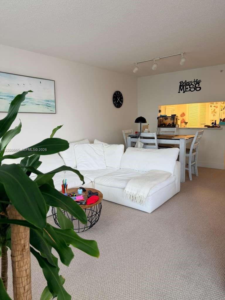 701 Brickell Key Blvd #1501, Miami FL 33131