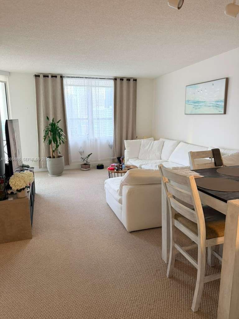 701 Brickell Key Blvd #1501, Miami FL 33131