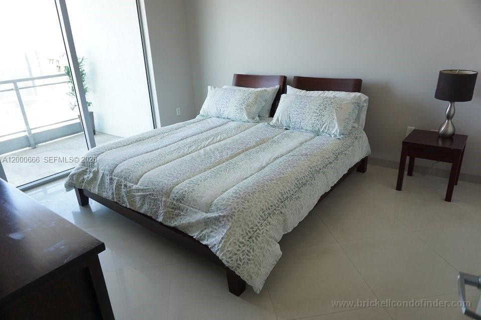 90 SW 3rd St #3505, Miami FL 33130