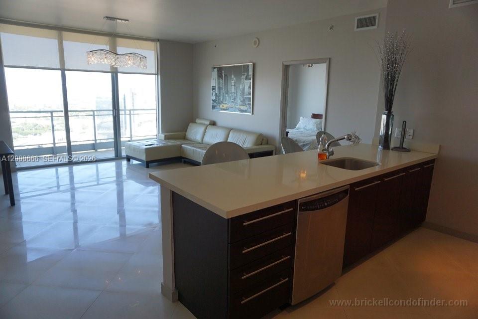 90 SW 3rd St #3505, Miami FL 33130