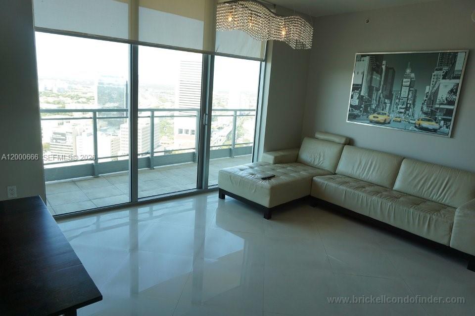 90 SW 3rd St #3505, Miami FL 33130