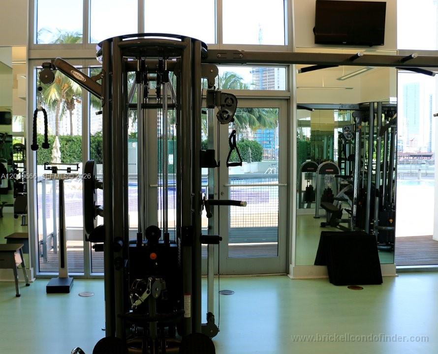 90 SW 3rd St #3505, Miami FL 33130