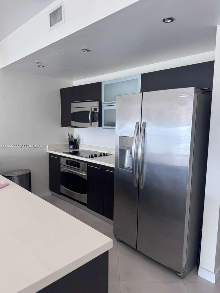 90 SW 3rd St #3505, Miami FL 33130
