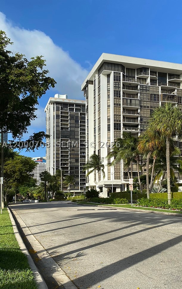 1915 Brickell Ave #CC6, Miami FL 33129