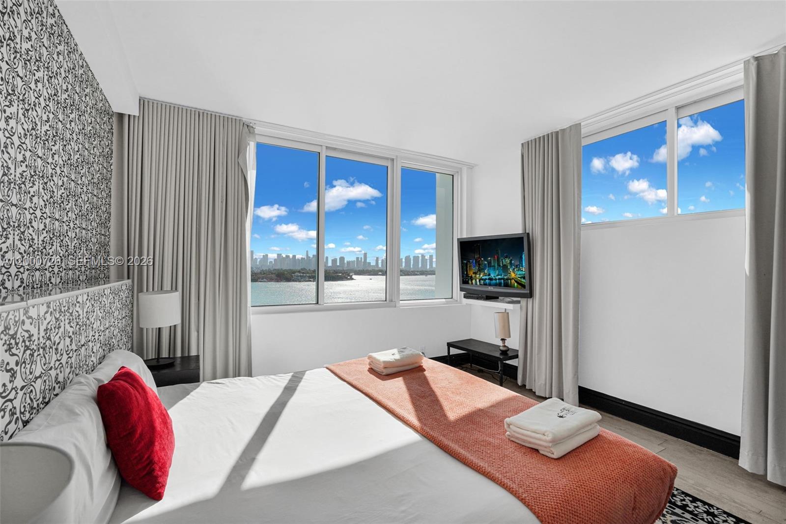 1100 West Ave #916, Miami Beach FL 33139