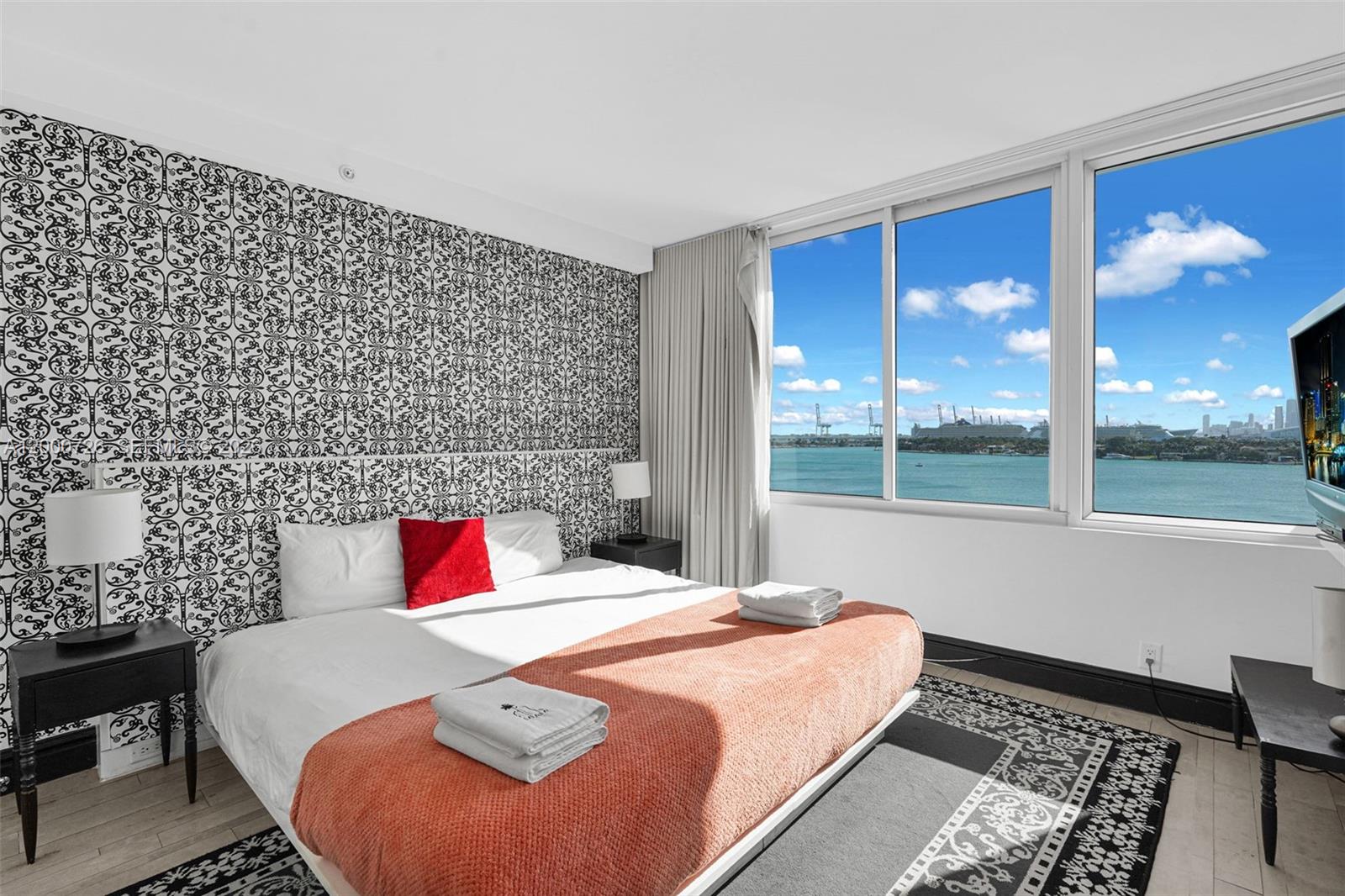 1100 West Ave #916, Miami Beach FL 33139
