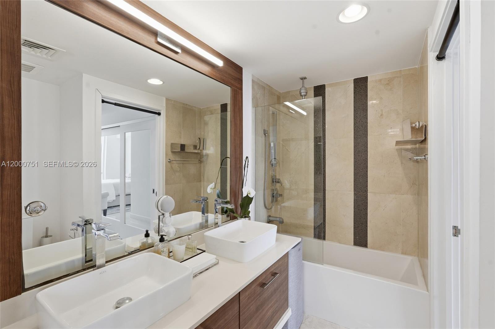 601 NE 27th St #1506, Miami FL 33137