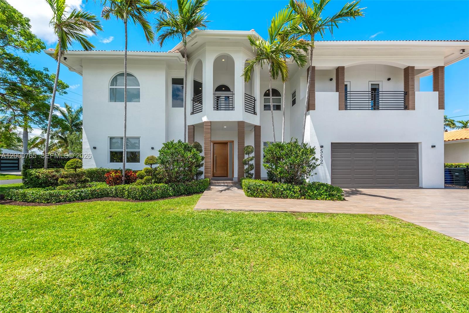 552 PALM DRIVE, Hallandale Beach FL 33009