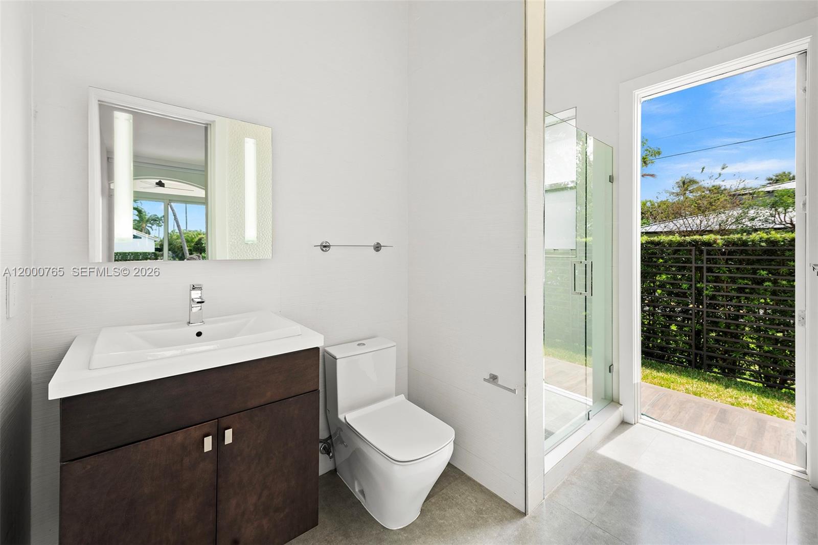 552 PALM DRIVE, Hallandale Beach FL 33009