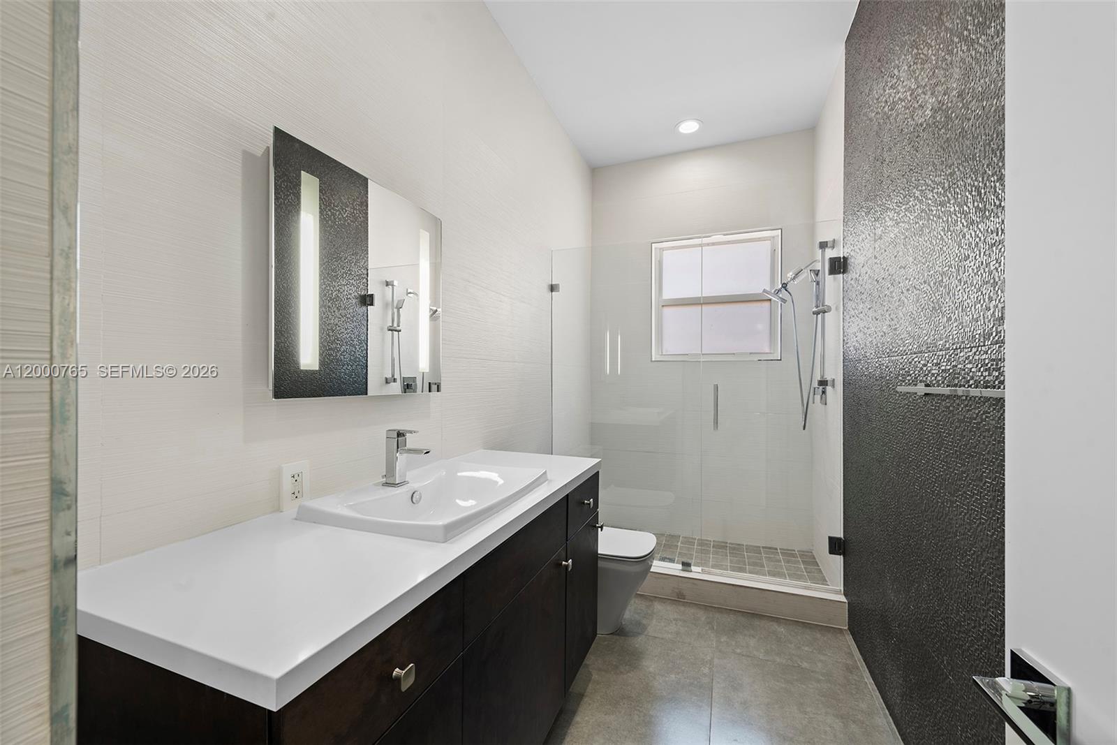 552 PALM DRIVE, Hallandale Beach FL 33009