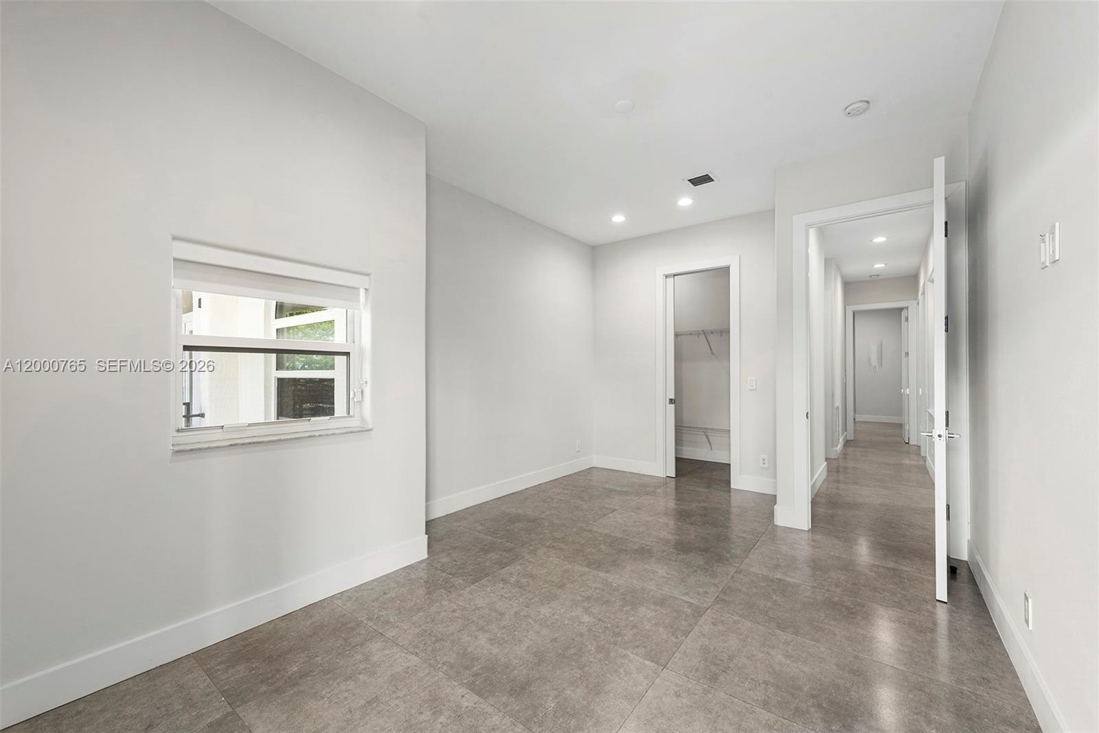 552 PALM DRIVE, Hallandale Beach FL 33009