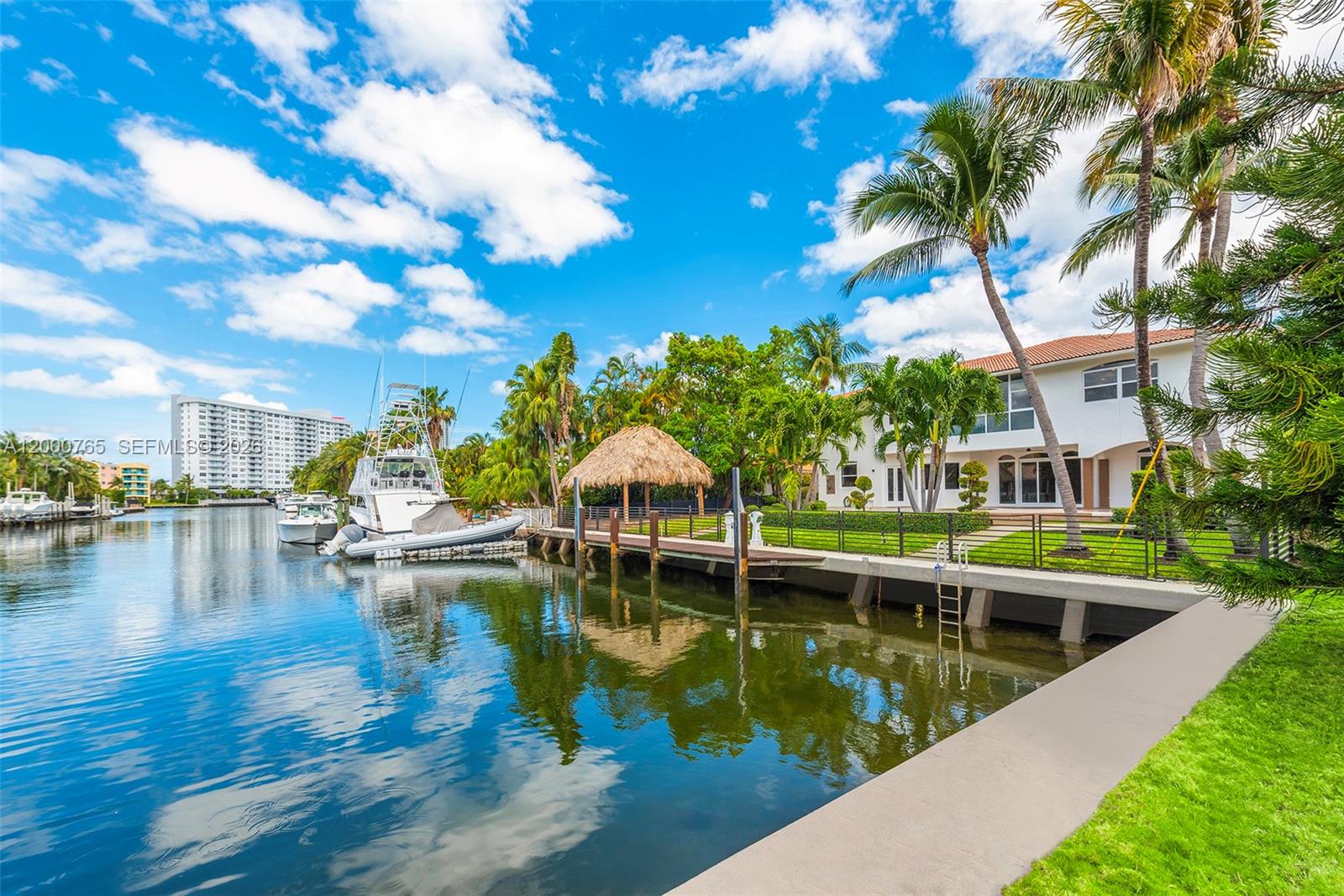 552 PALM DRIVE, Hallandale Beach FL 33009