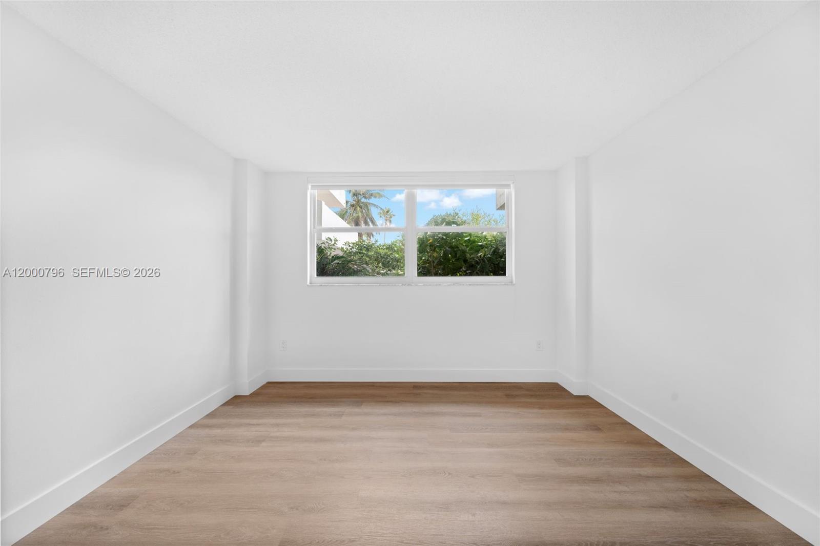 177 Ocean Lane Dr #106, Key Biscayne FL 33149