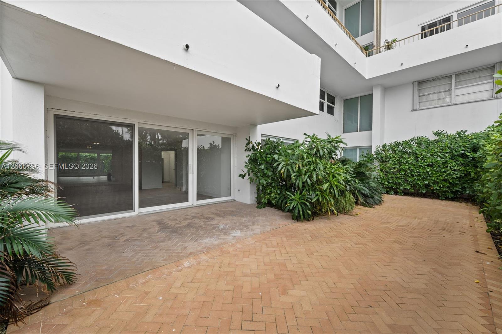 177 Ocean Lane Dr #106, Key Biscayne FL 33149