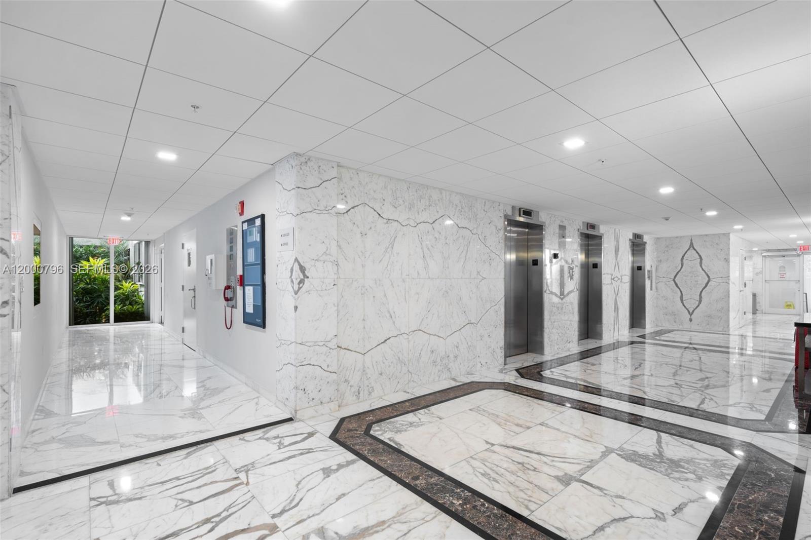 177 Ocean Lane Dr #106, Key Biscayne FL 33149