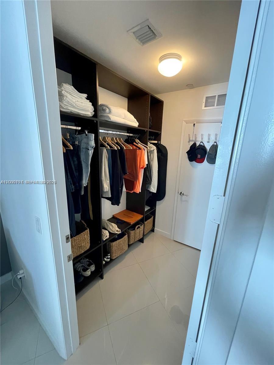 15811 Collins Ave #803, Sunny Isles Beach FL 33160