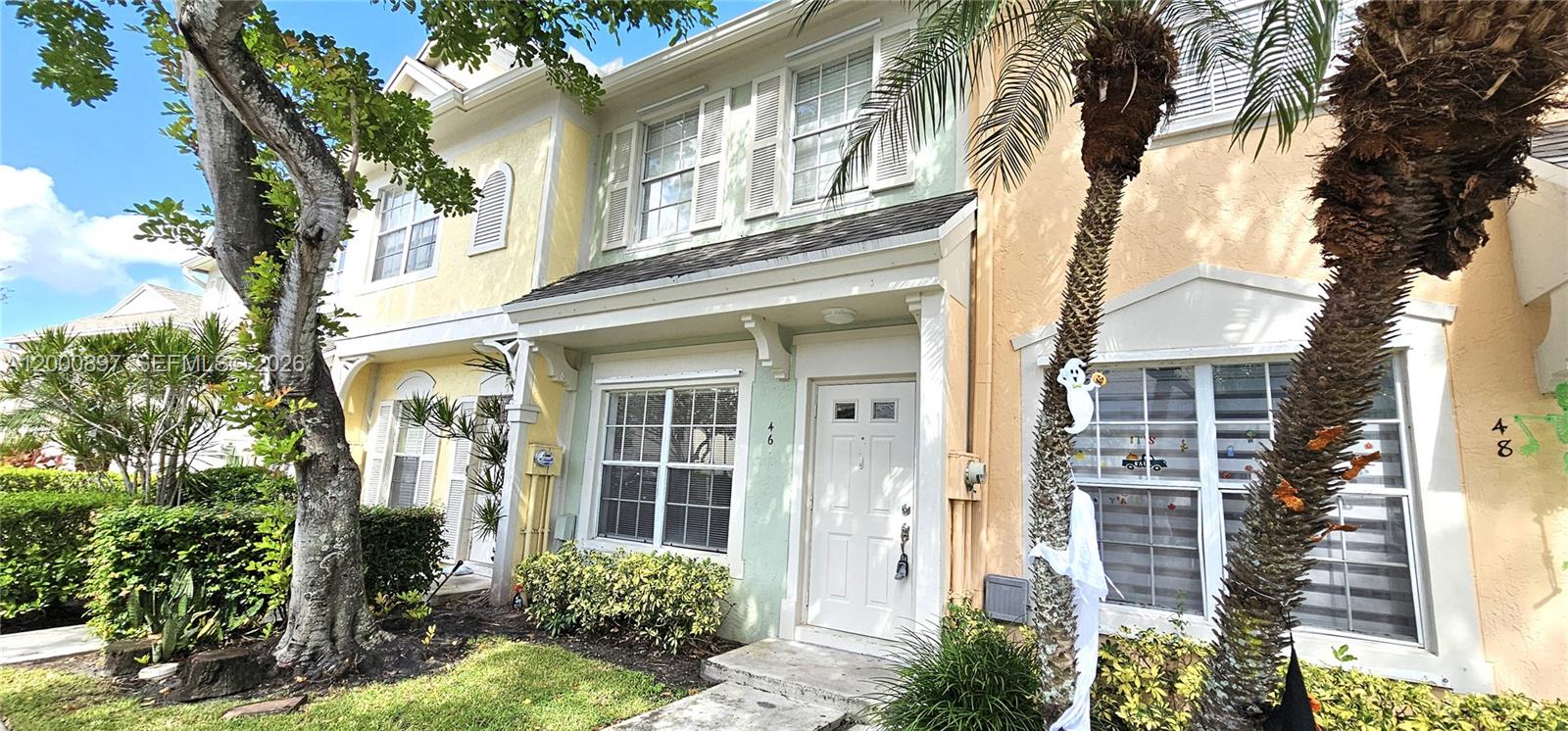 46 Simonton Cir, Weston FL 33326