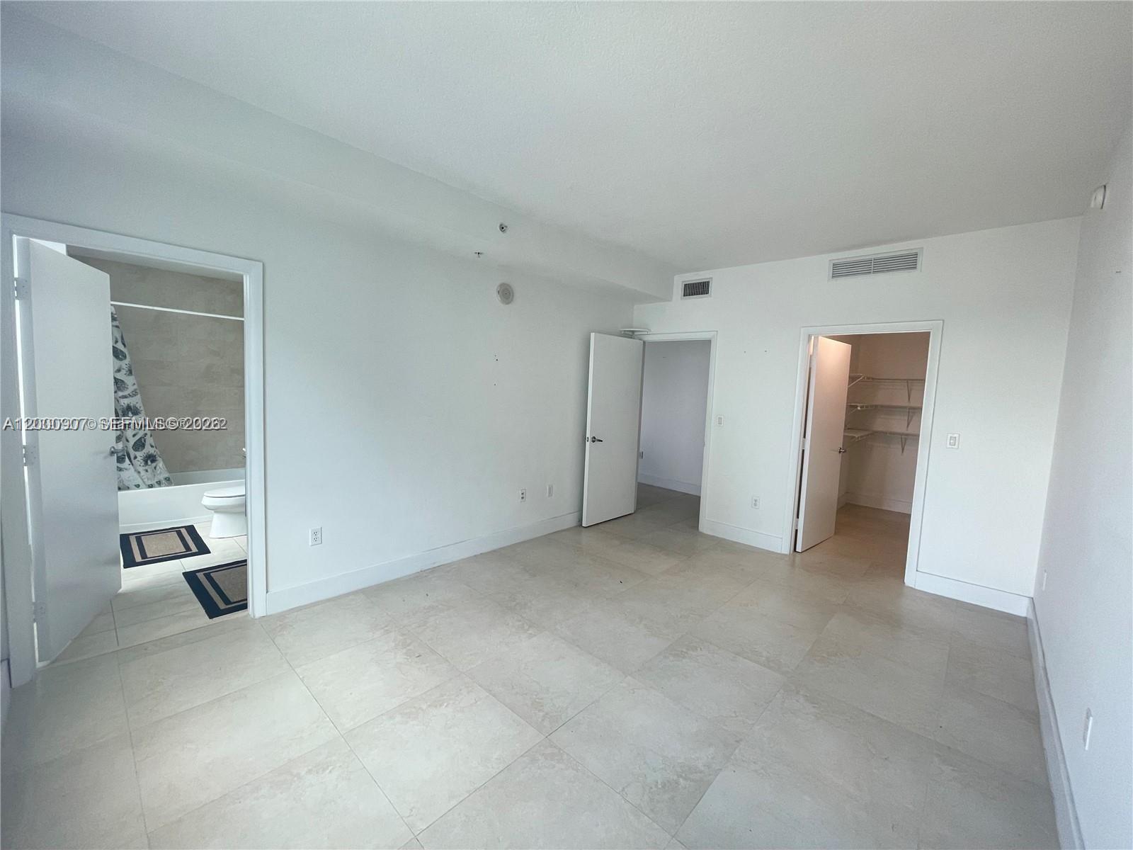 1900 N Bayshore Dr #3311, Miami FL 33132