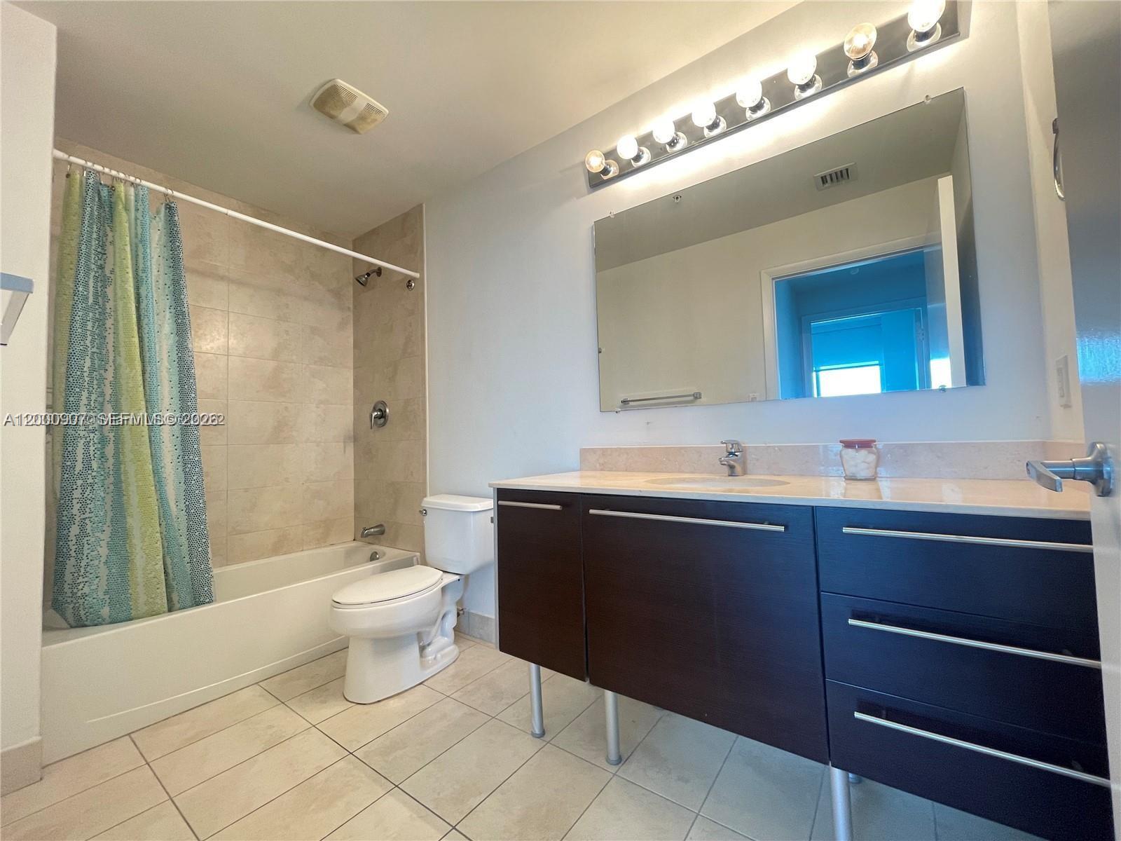 1900 N Bayshore Dr #3311, Miami FL 33132