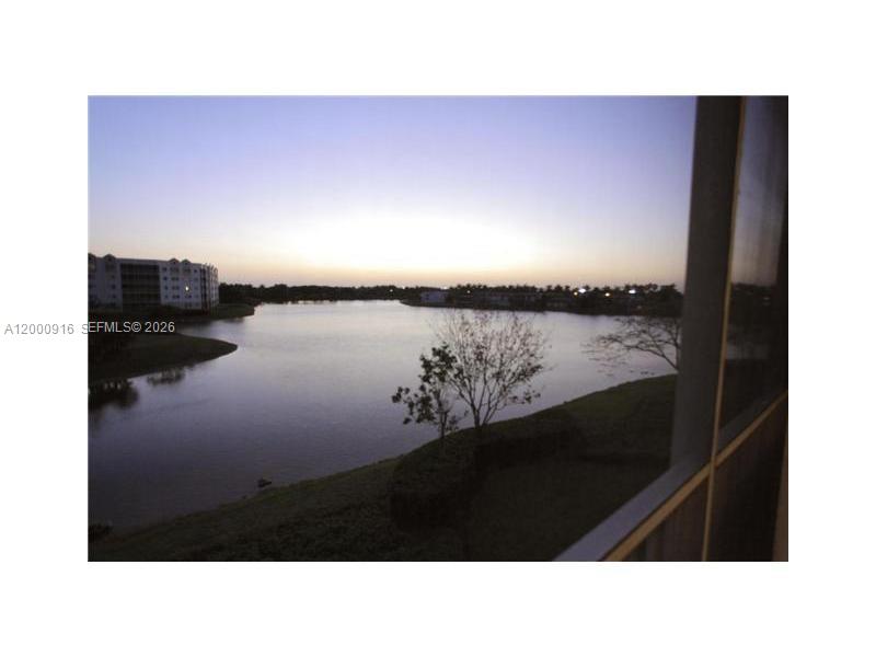 10730 NW 66 ST #303, Miami FL 33178