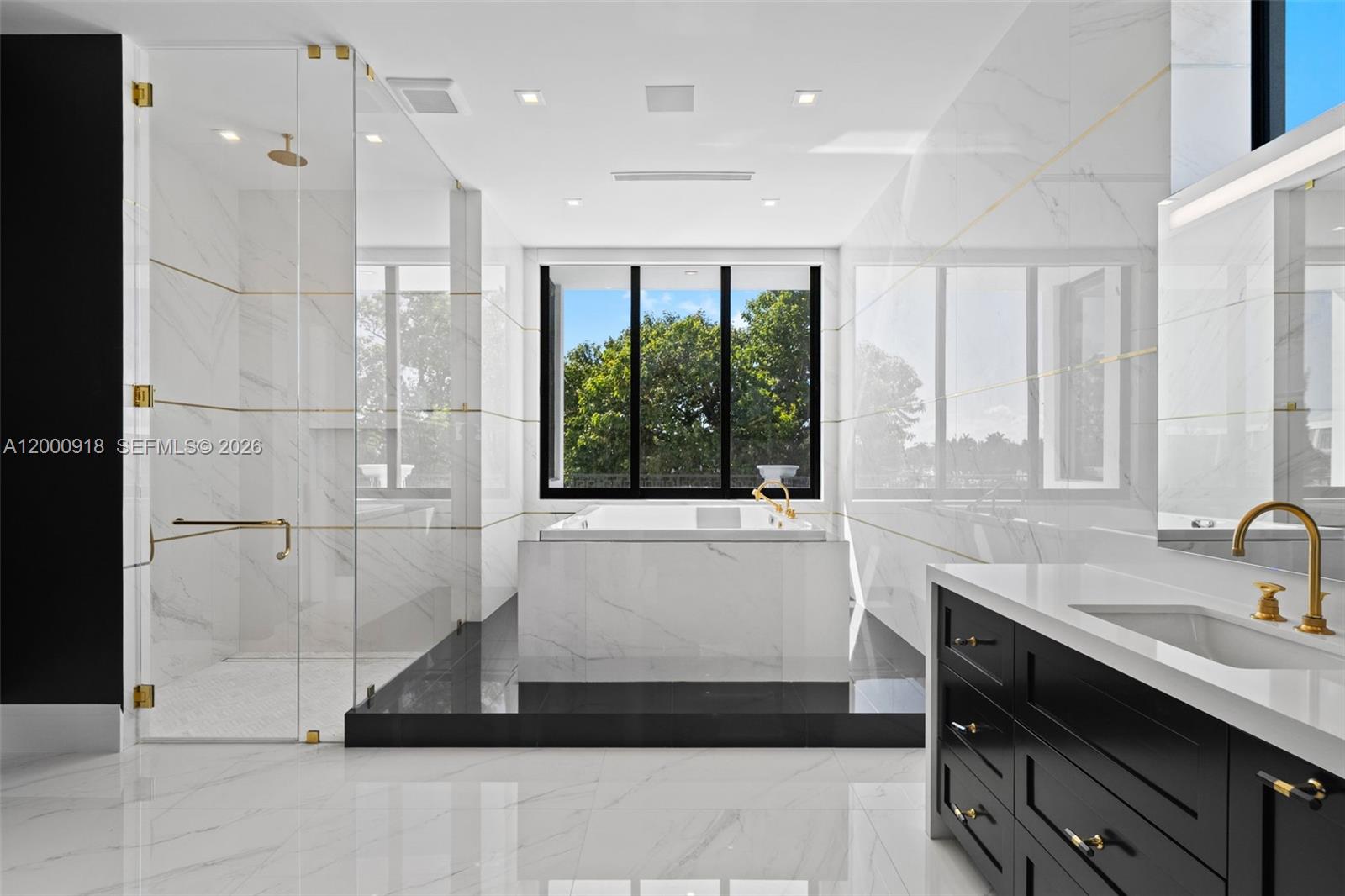 1239 Middle River Dr, Fort Lauderdale FL 33304
