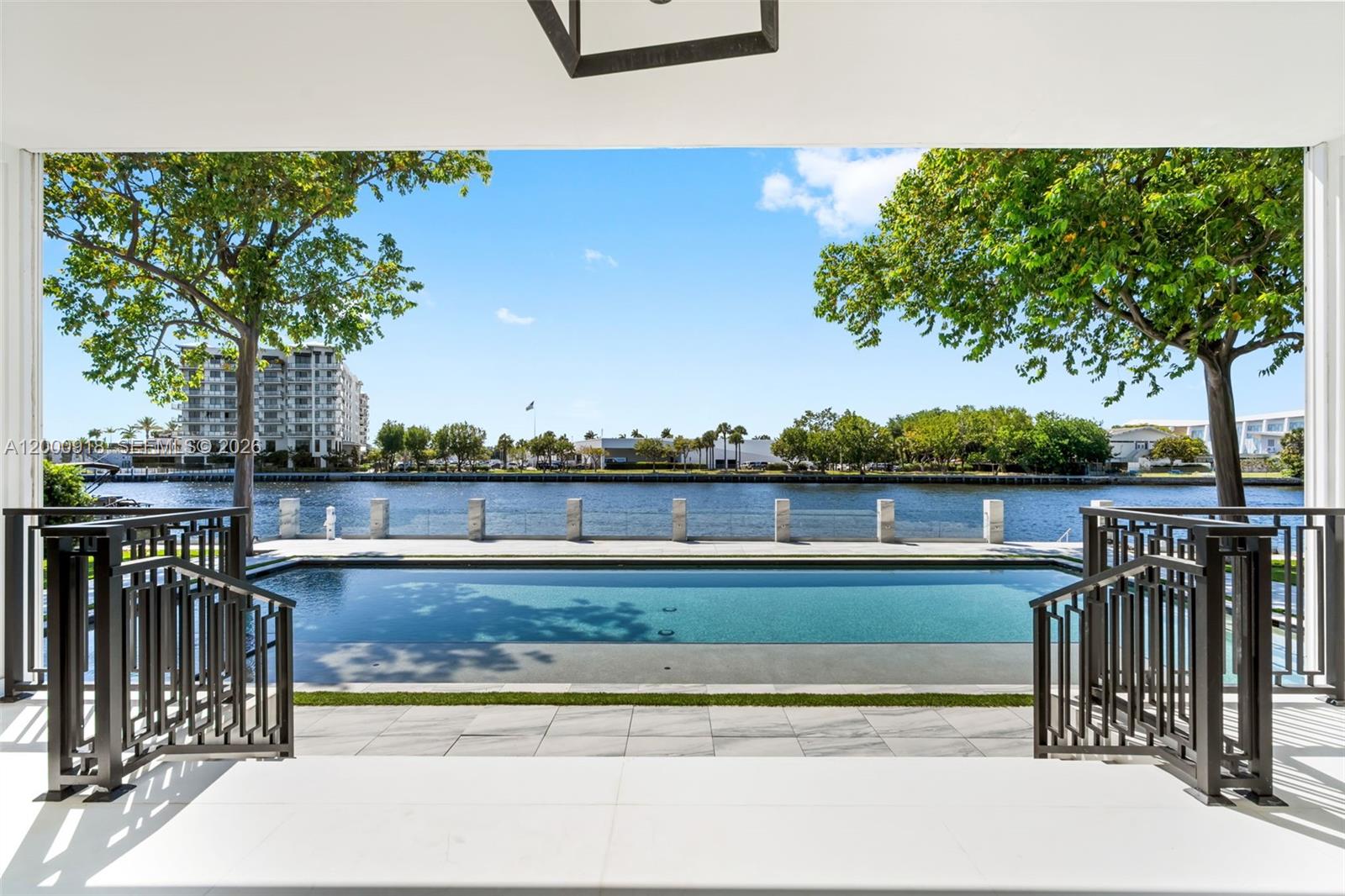 1239 Middle River Dr, Fort Lauderdale FL 33304
