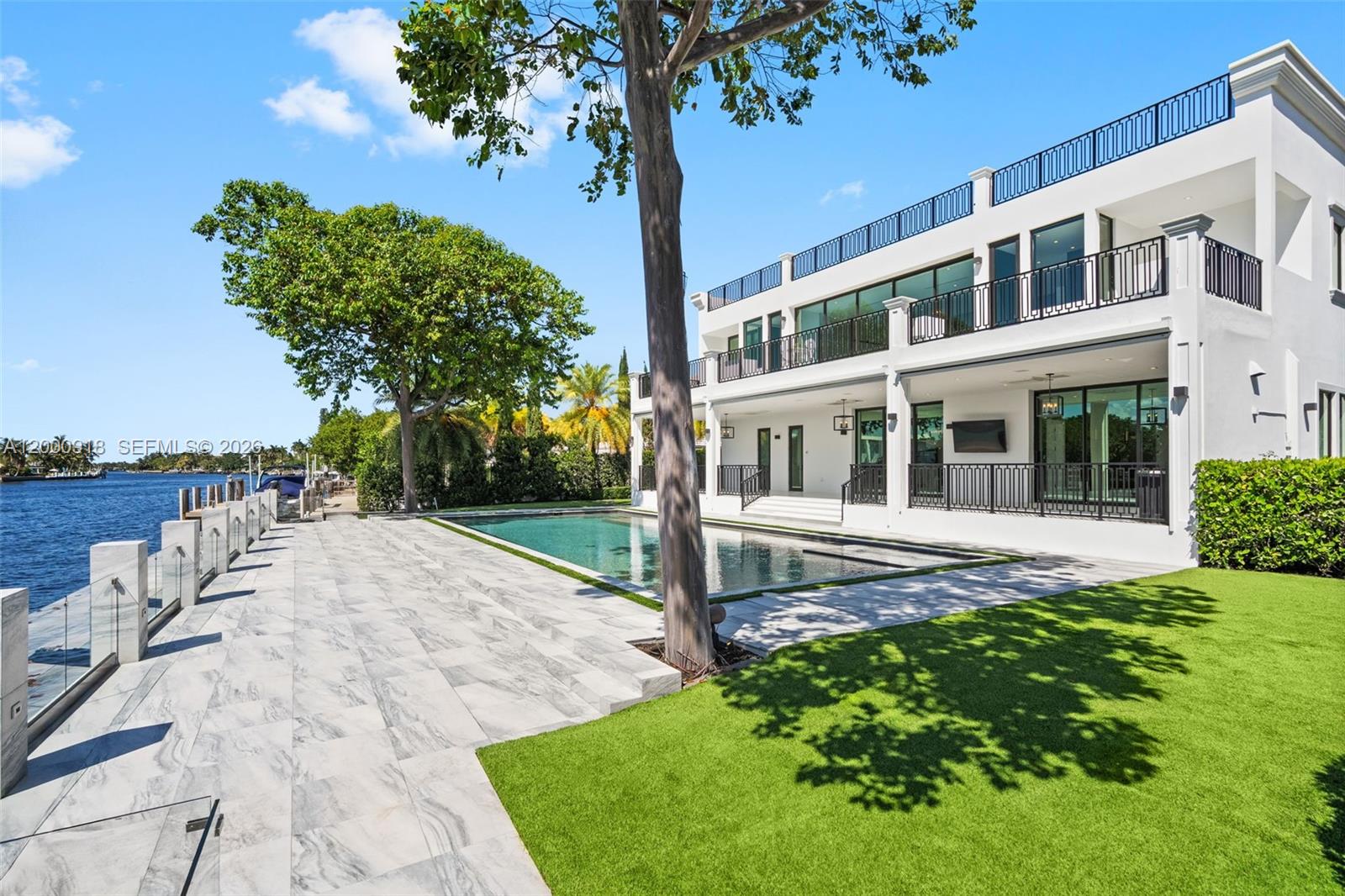 1239 Middle River Dr, Fort Lauderdale FL 33304