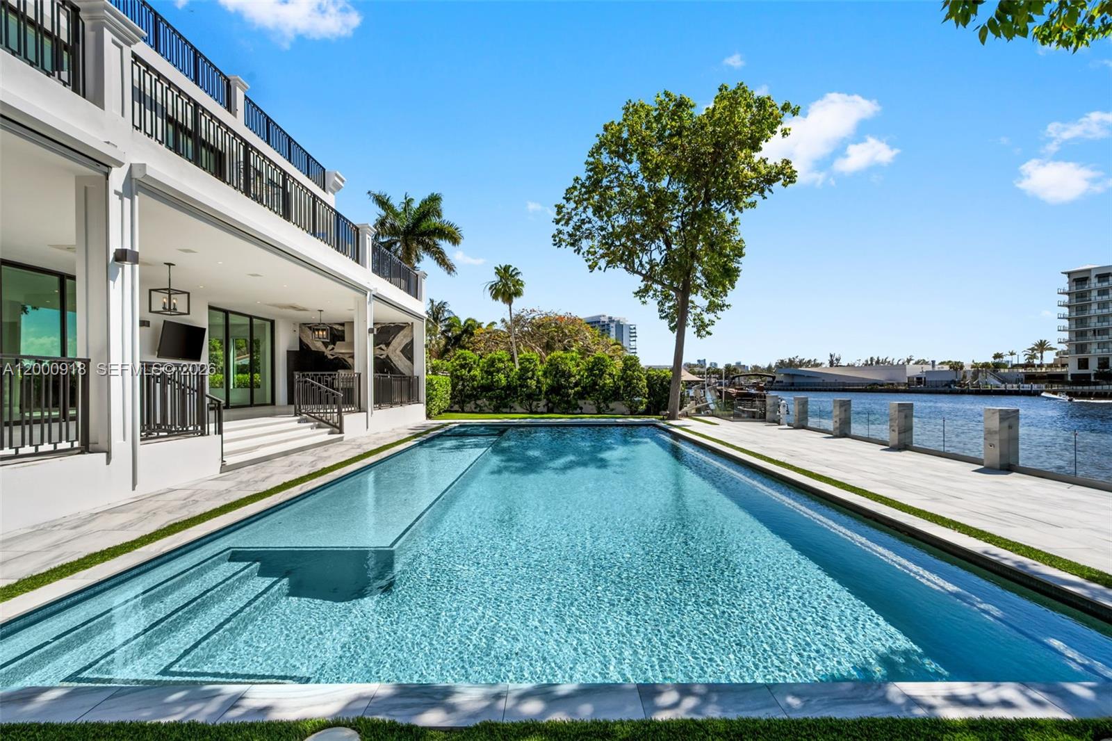 1239 Middle River Dr, Fort Lauderdale FL 33304