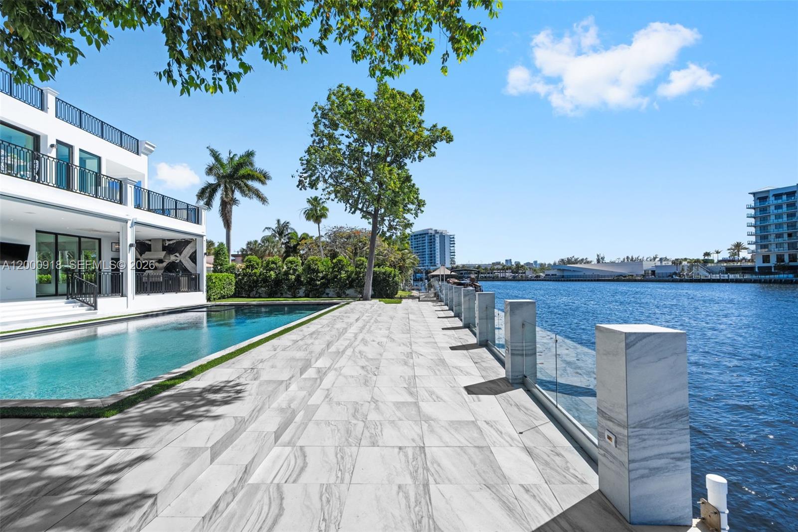 1239 Middle River Dr, Fort Lauderdale FL 33304