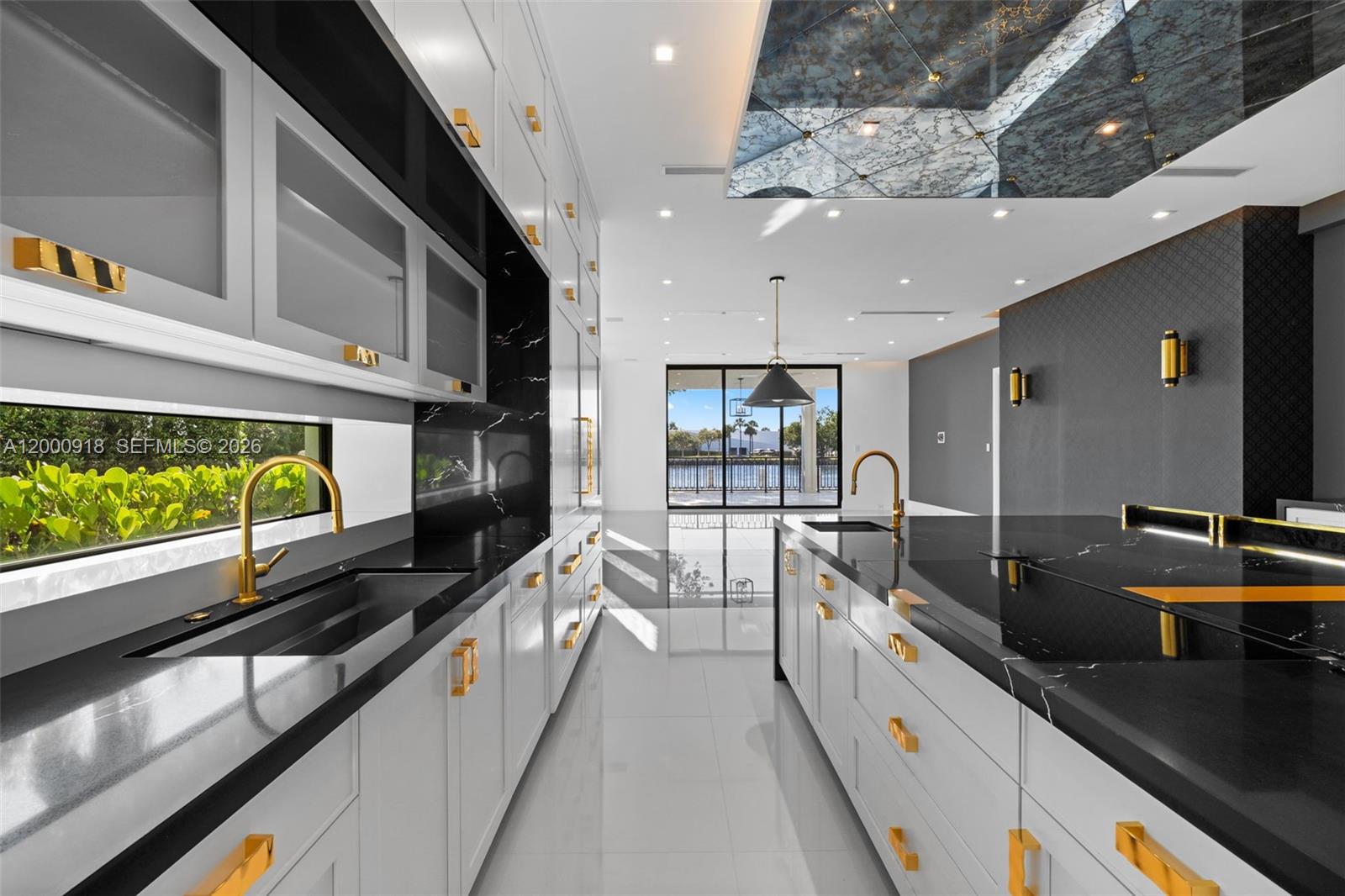 1239 Middle River Dr, Fort Lauderdale FL 33304