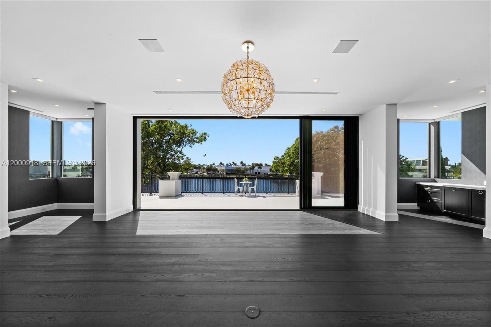 1239 Middle River Dr, Fort Lauderdale FL 33304