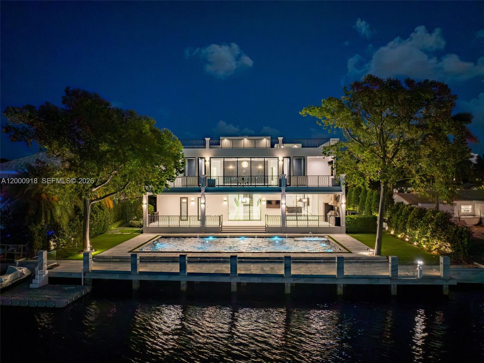 1239 Middle River Dr, Fort Lauderdale FL 33304