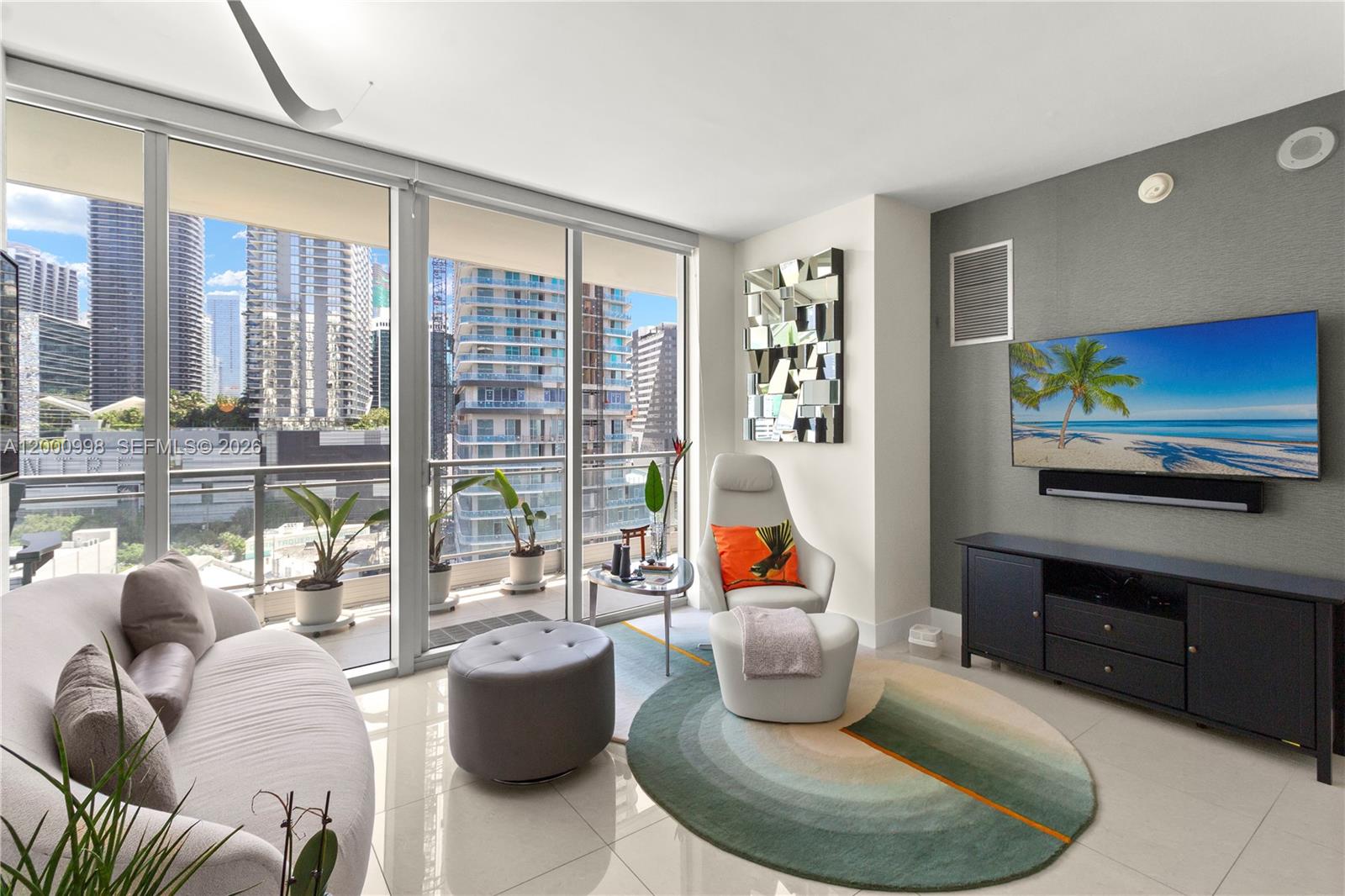 92 SW 3rd St #1202, Miami FL 33130